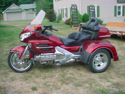 2003 GL 1800